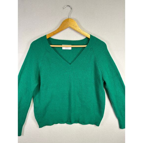 Woman's So Soft Old Navy Green V Neck Sweater - Size Small Casual Cozy - Picture 4 of 10